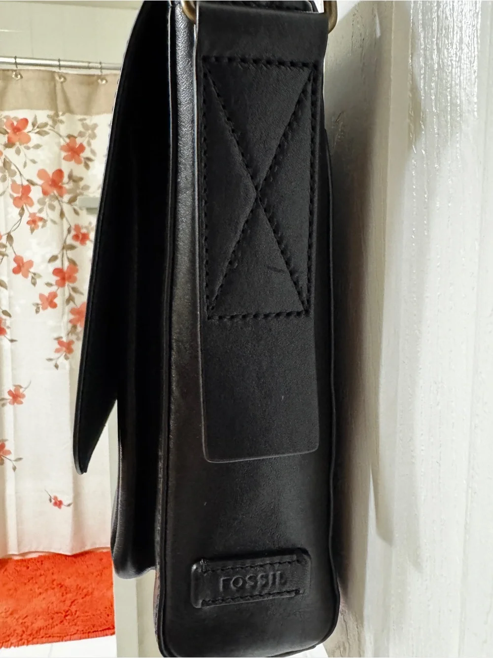 Fossil Black Leather Messenger Bag